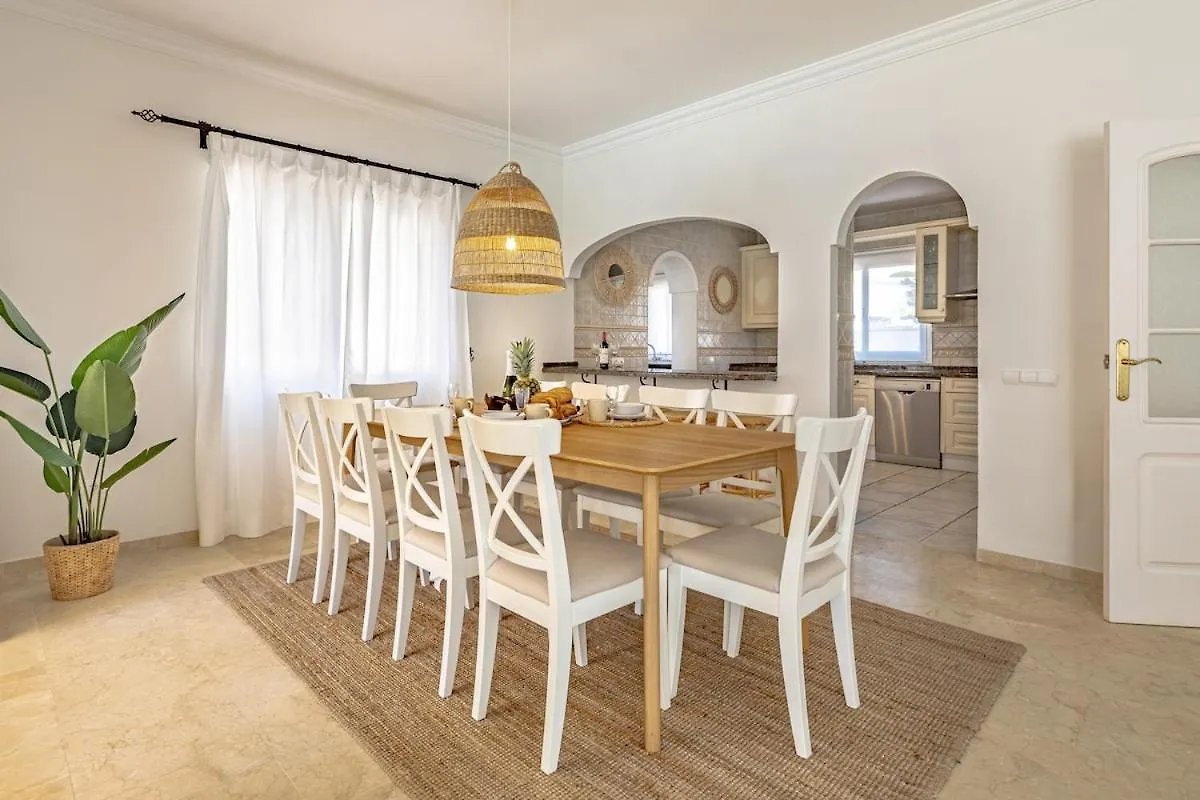 Casa Florida Luxury Villa, Heated Pool, Hot Tub, Next To The Beach Marbella 0*,