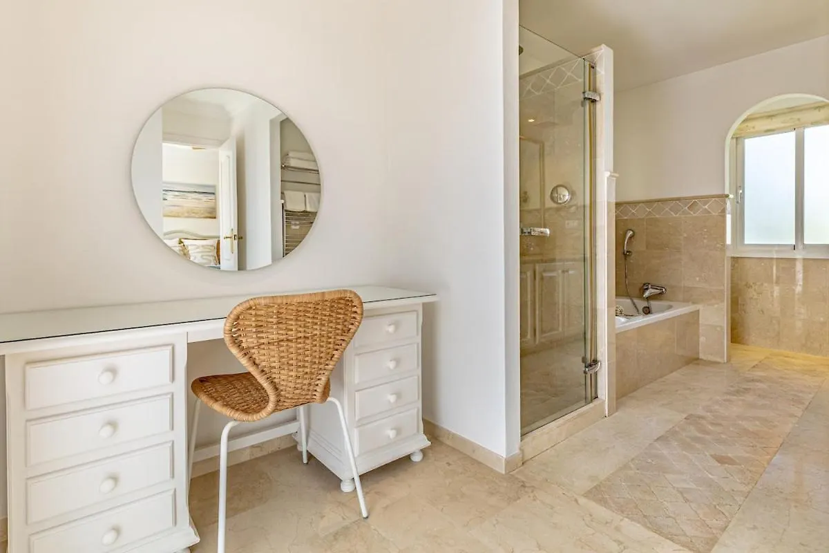 Villa Casa Florida Luxury Villa, Heated Pool, Hot Tub, Next To The Beach Marbella Espanha