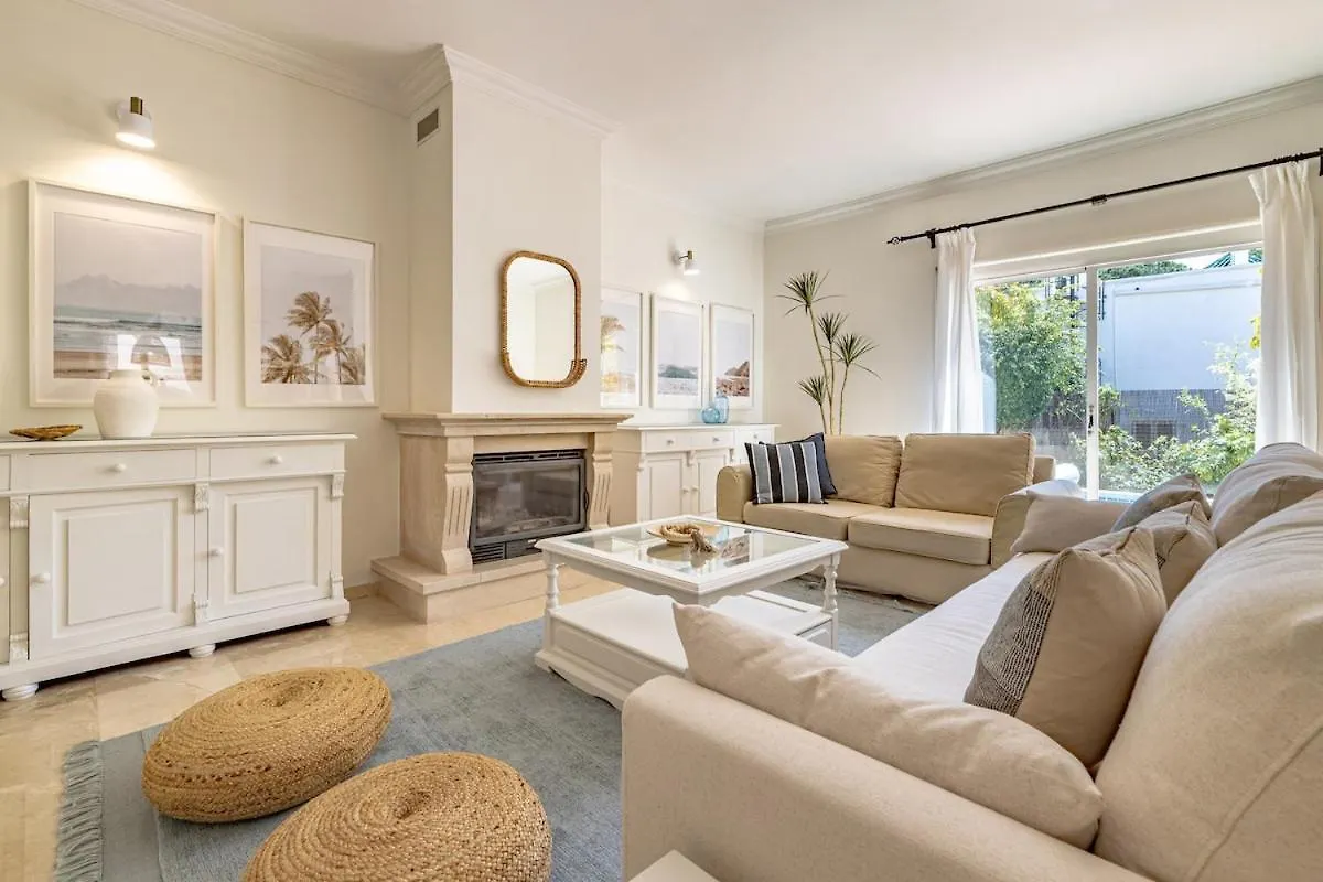 Luxury Villa, Heated Pool, Hot Tub, Next To The Beach Marbella Hiszpania